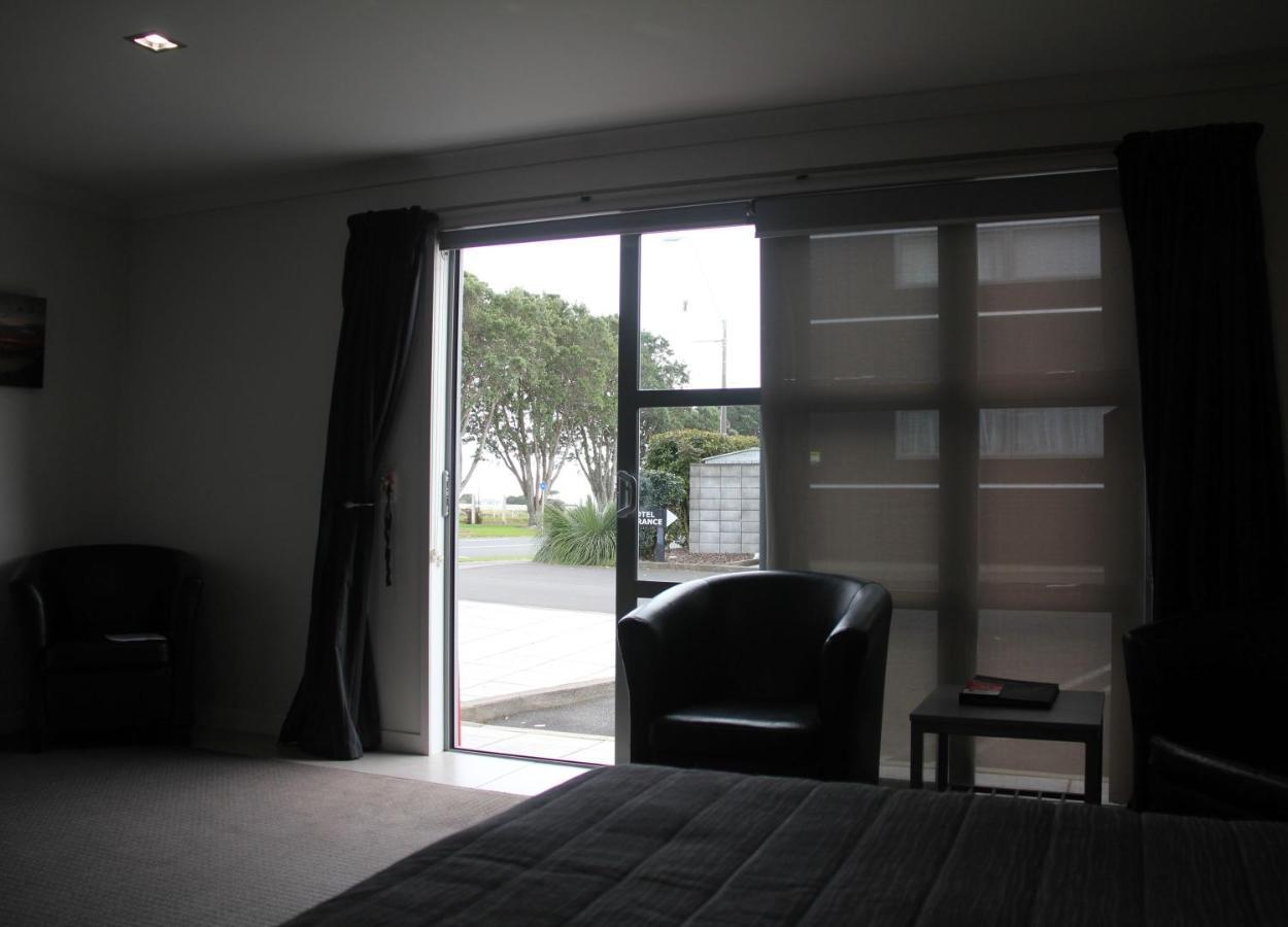 موتيل نيو بلايموث لودج بوكيكورا موتور المظهر الخارجي الصورة A room at the motel