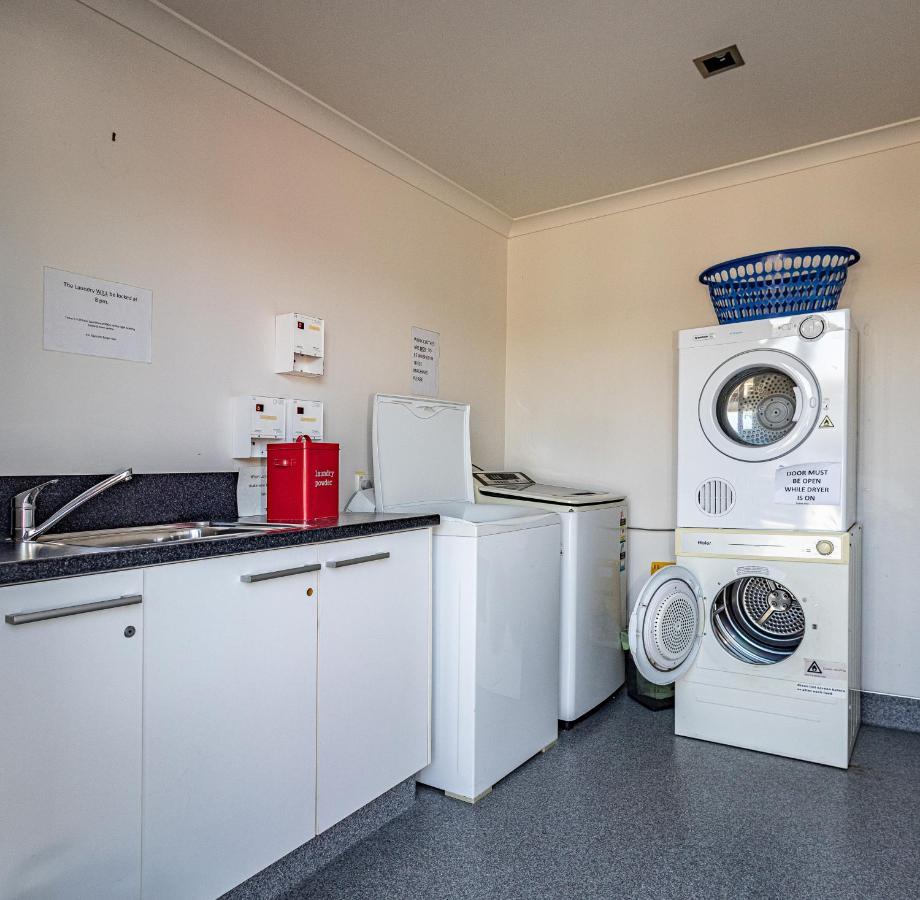 موتيل نيو بلايموث لودج بوكيكورا موتور المظهر الخارجي الصورة Laundry facilities at the University of Otago